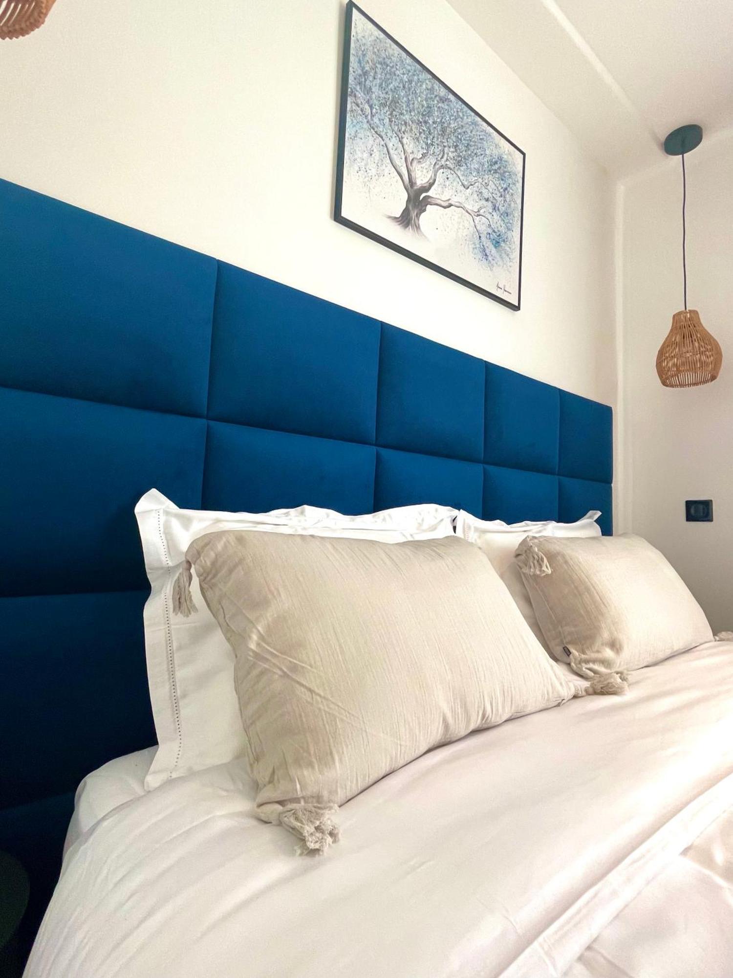Sous Le Chene Bleu - Appartement Cosy Au Coeur De ดีจอง ภายนอก รูปภาพ